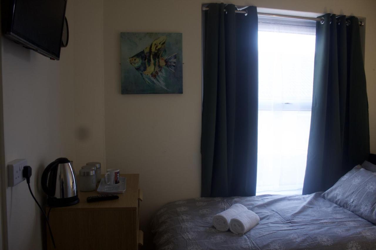 Elm Tree Guest House ويستون سوبر مير المظهر الخارجي الصورة