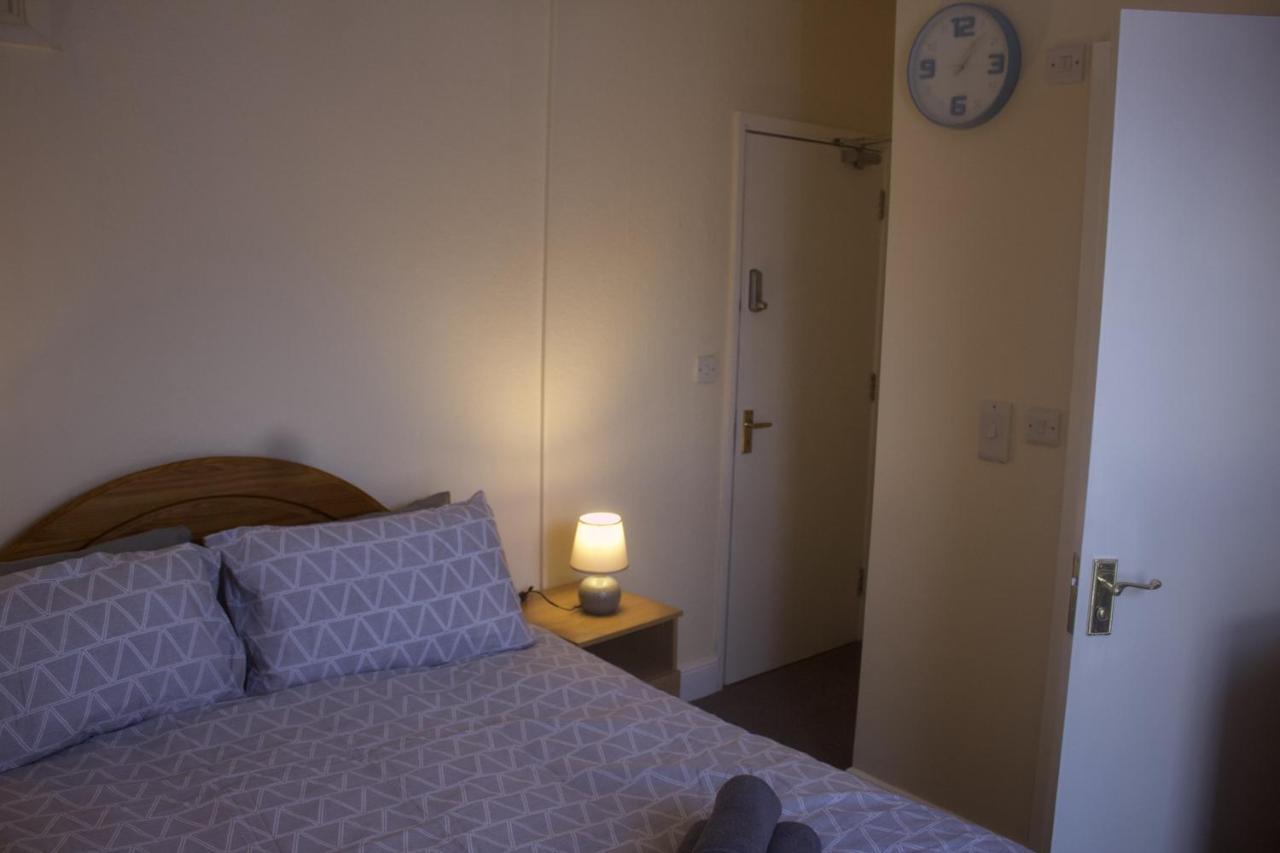 Elm Tree Guest House ويستون سوبر مير المظهر الخارجي الصورة