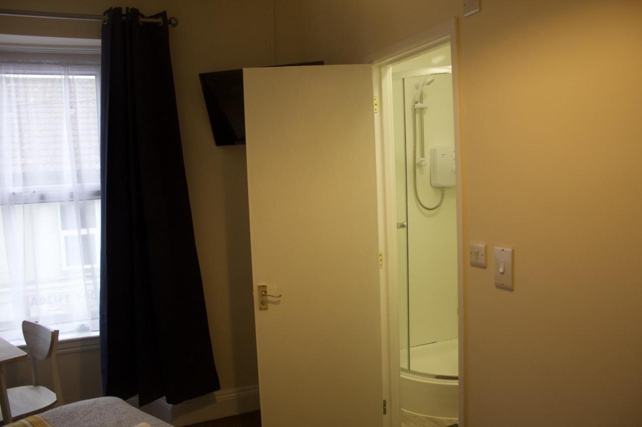 Elm Tree Guest House ويستون سوبر مير المظهر الخارجي الصورة