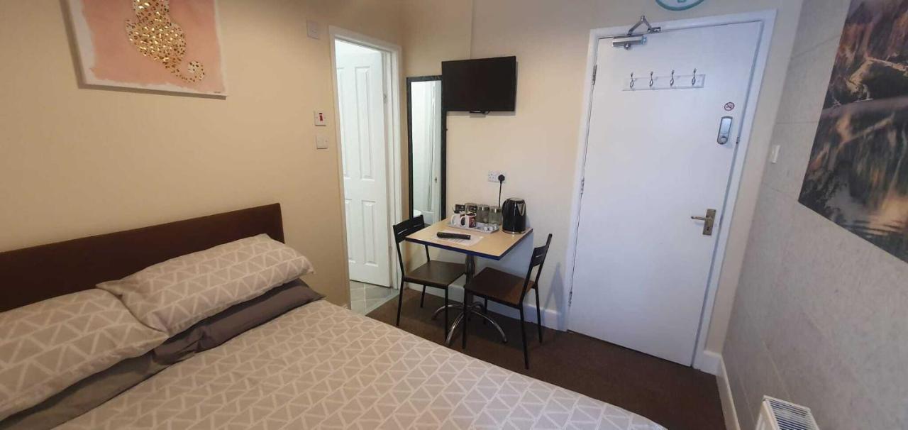 Elm Tree Guest House ويستون سوبر مير المظهر الخارجي الصورة