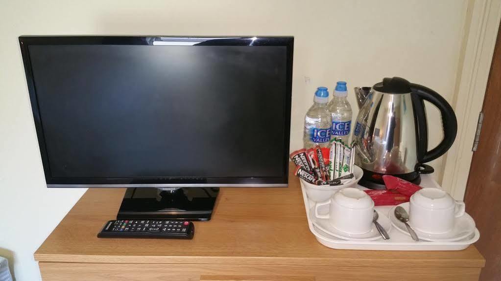 Elm Tree Guest House ويستون سوبر مير المظهر الخارجي الصورة